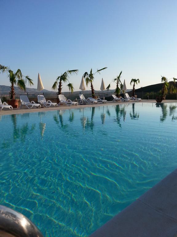 Agriturismo Sirignano Wine Resort 외부 사진